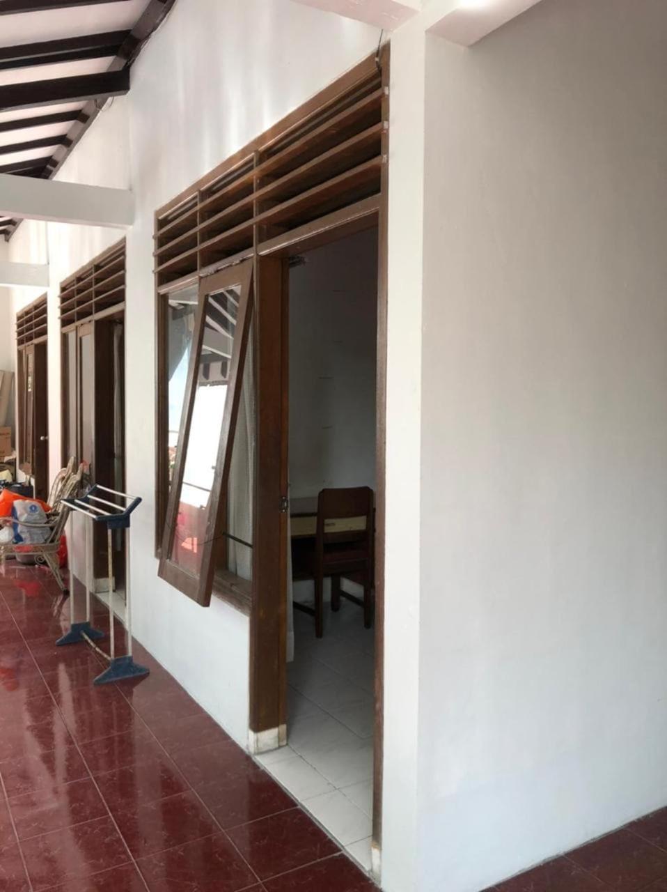 Oyo 90482 Rumah Oma Syariah Kupang  外观 照片