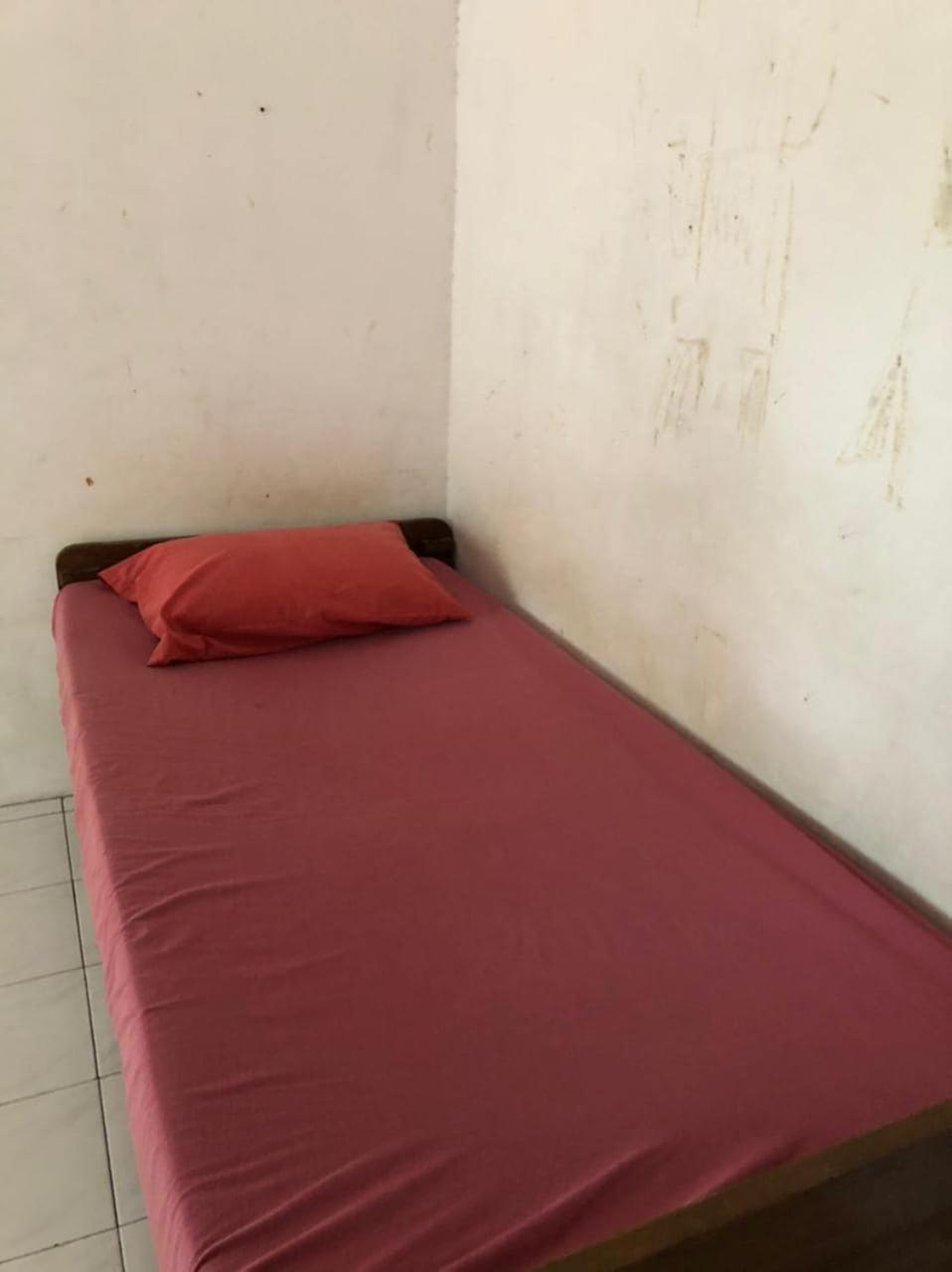 Oyo 90482 Rumah Oma Syariah Kupang  外观 照片