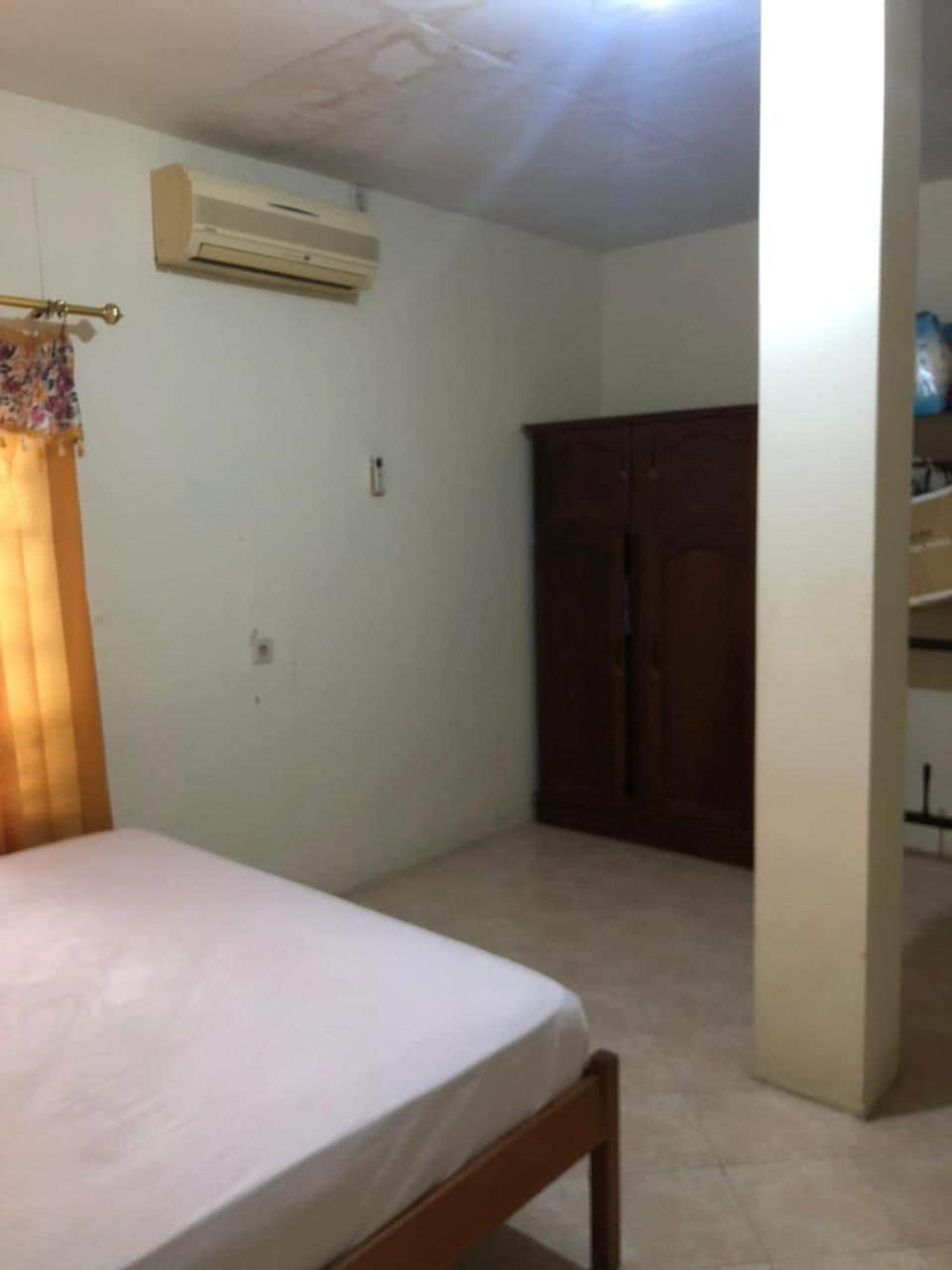 Oyo 90482 Rumah Oma Syariah Kupang  外观 照片